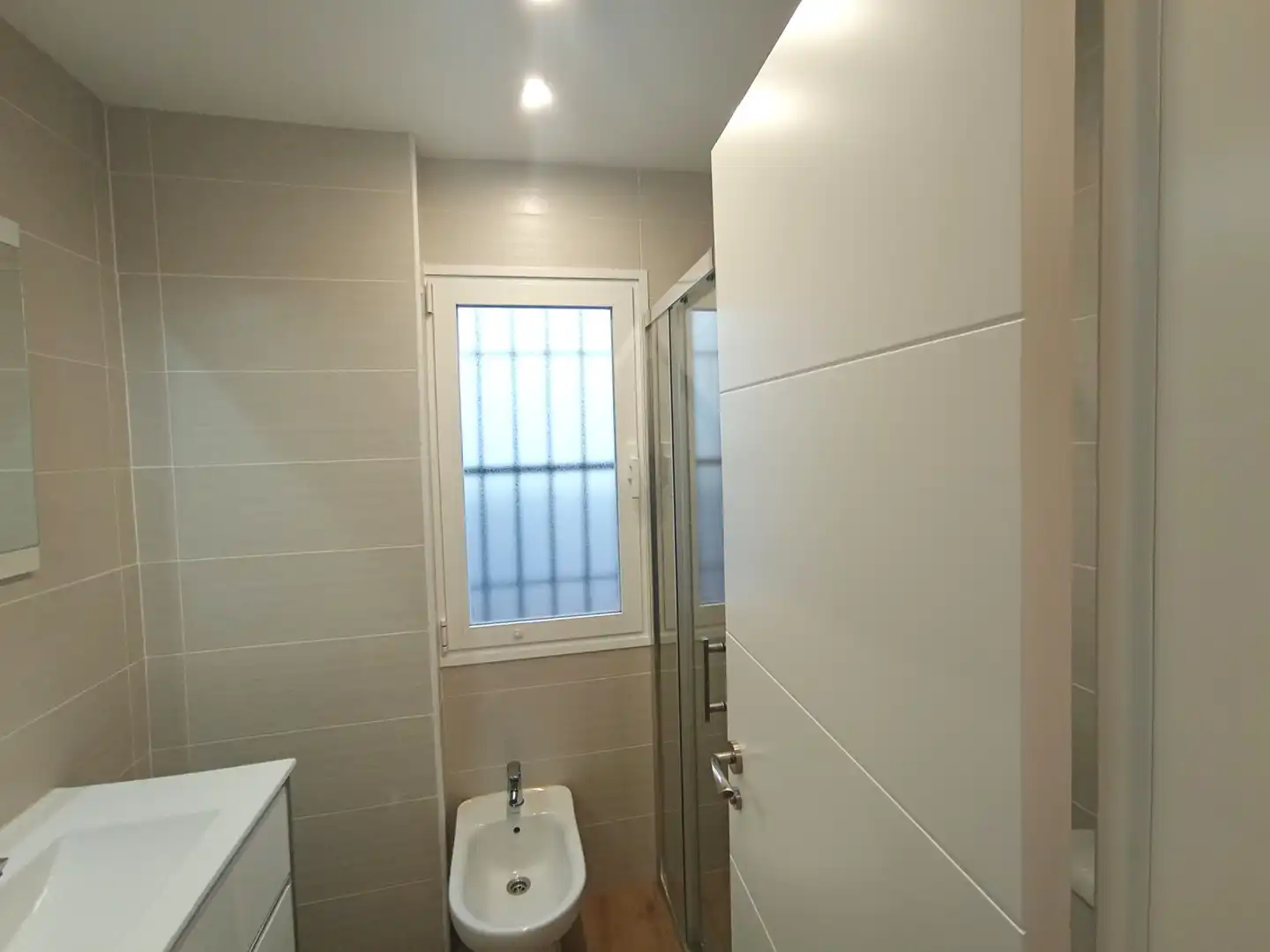 Badezimmer von Einfamilien-Reihenhaus zur Miete in Málaga mit Klimaanlage und Terrasse
