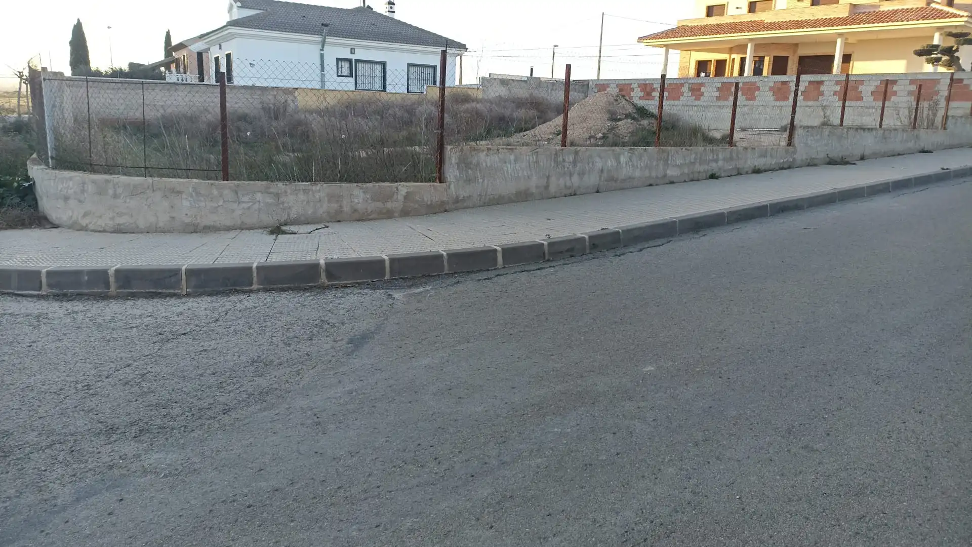 Terreno residenziale in vendita a Calle Levante