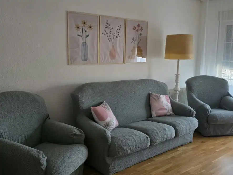 Wohnzimmer von Wohnung zur Miete in  Jaén Capital mit Klimaanlage und Terrasse