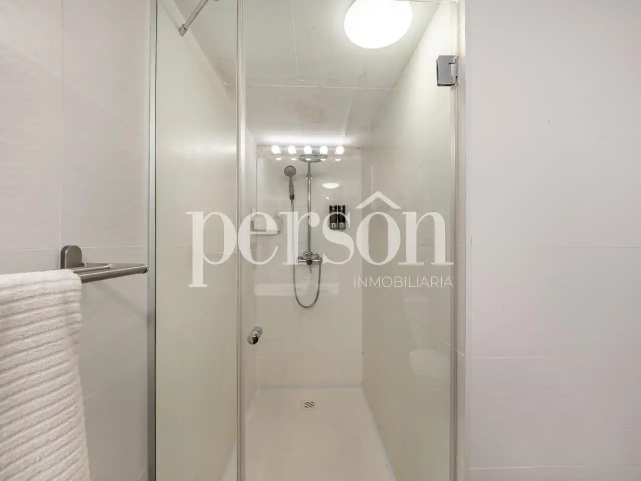 Bany de Loft de lloguer en Valencia amb Aire condicionat, Calefacció i Terrassa