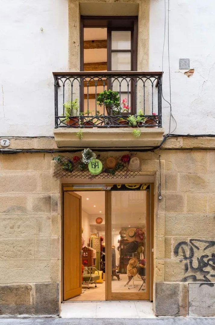 Duplex for sale in Donostia - San Sebastián   with Heating, Terrace and Furnished