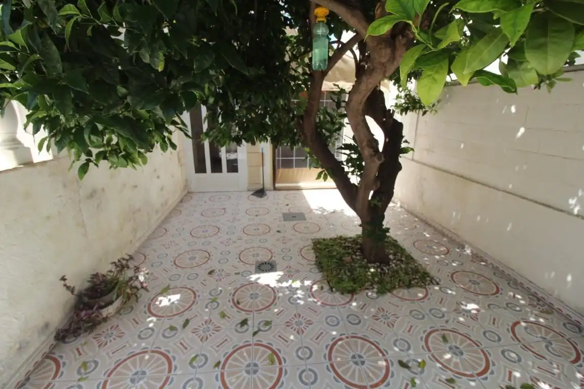 Terraza de Casa adosada en venta en Torrevieja con Aire acondicionado, Jardín privado y Terraza
