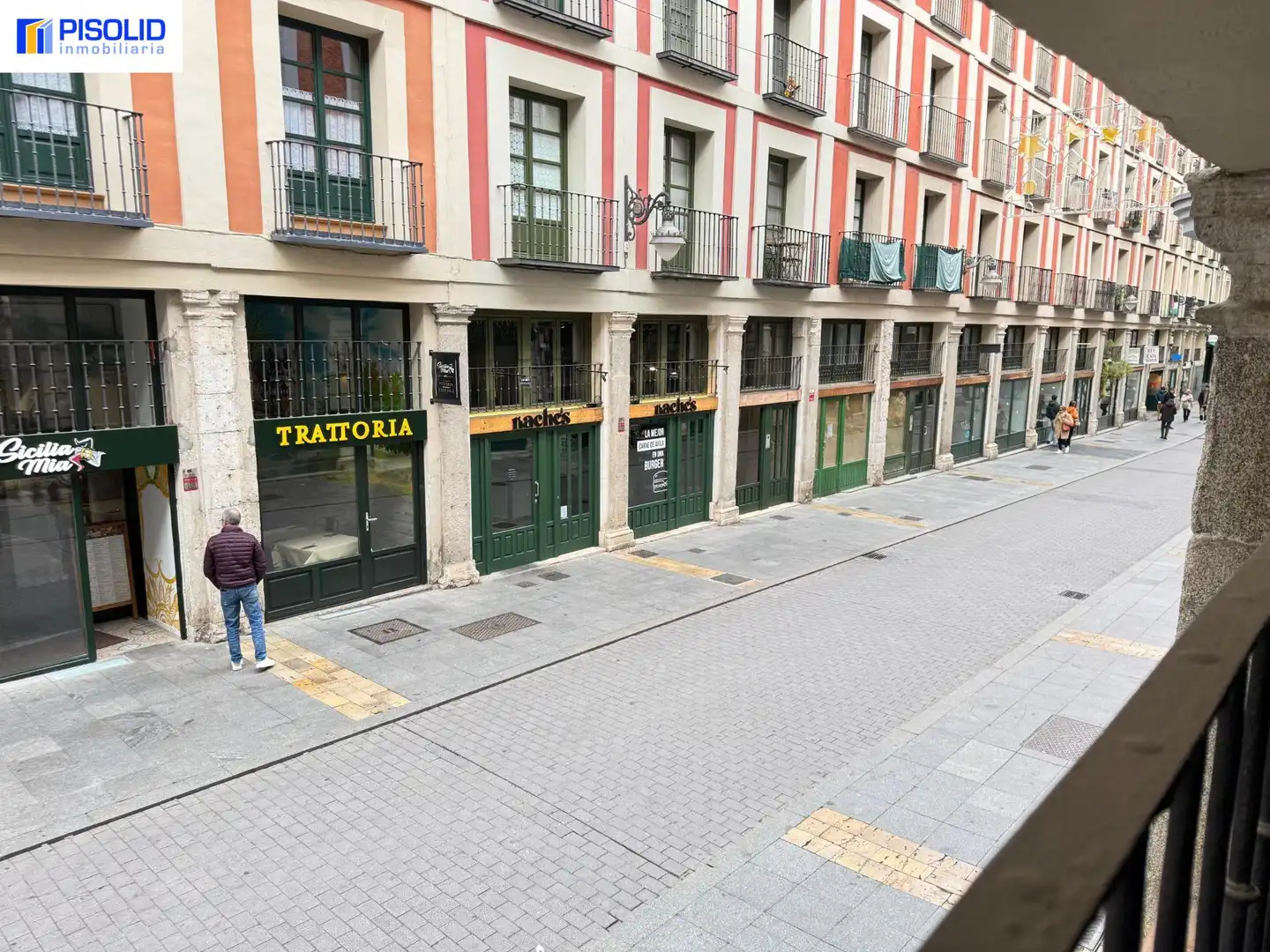 Vista exterior de Local de alquiler en Valladolid