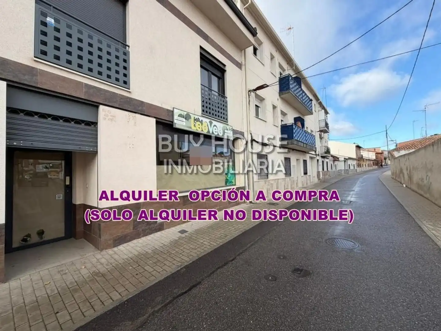 Locale commerciale in affitto a Calle Arboledas 2