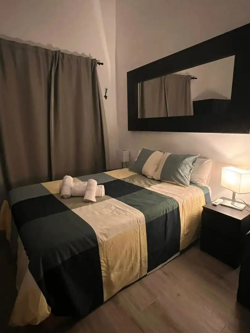 Schlafzimmer von Wohnung zur Miete in Estepona mit Klimaanlage, Terrasse und Möbliert