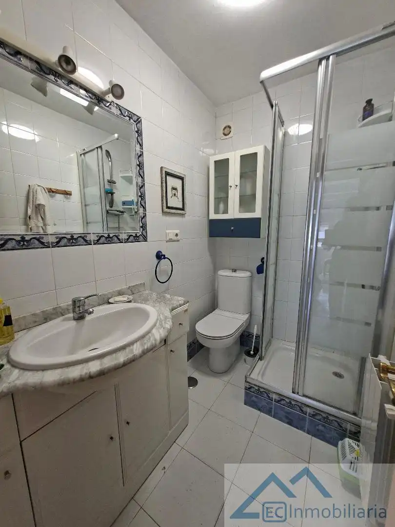 Baño de Piso en venta en Santander con Calefacción
