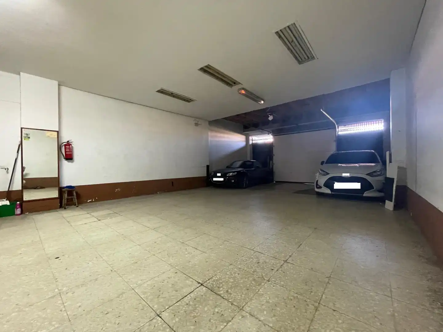 Business premises for sale in Caranza