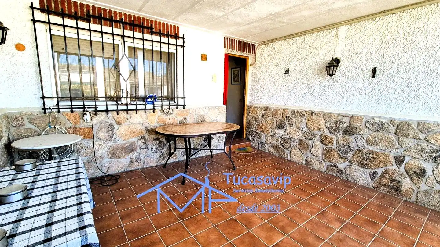 Terrassa de Casa adosada en venda en Pelayos de la Presa amb Calefacció, Jardí privat i Terrassa