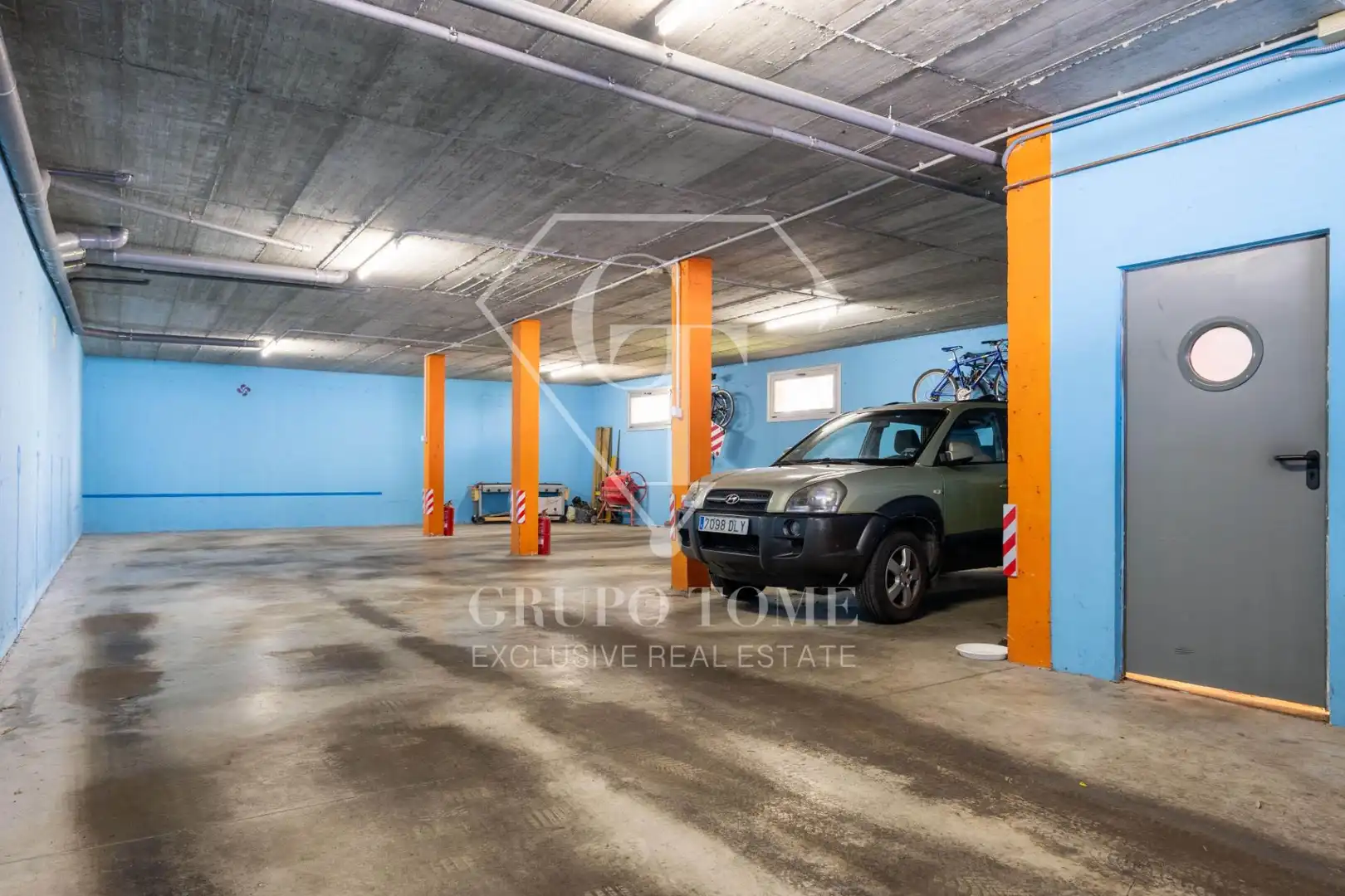 Parking de Casa adosada en venta en Donostia - San Sebastián  con Calefacción, Jardín privado y Terraza