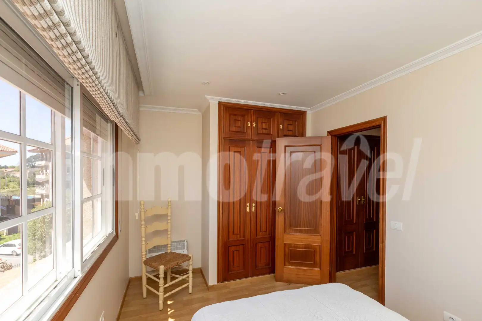 Dormitori de Casa adosada de lloguer en Sanxenxo amb Jardí privat, Terrassa i Moblat