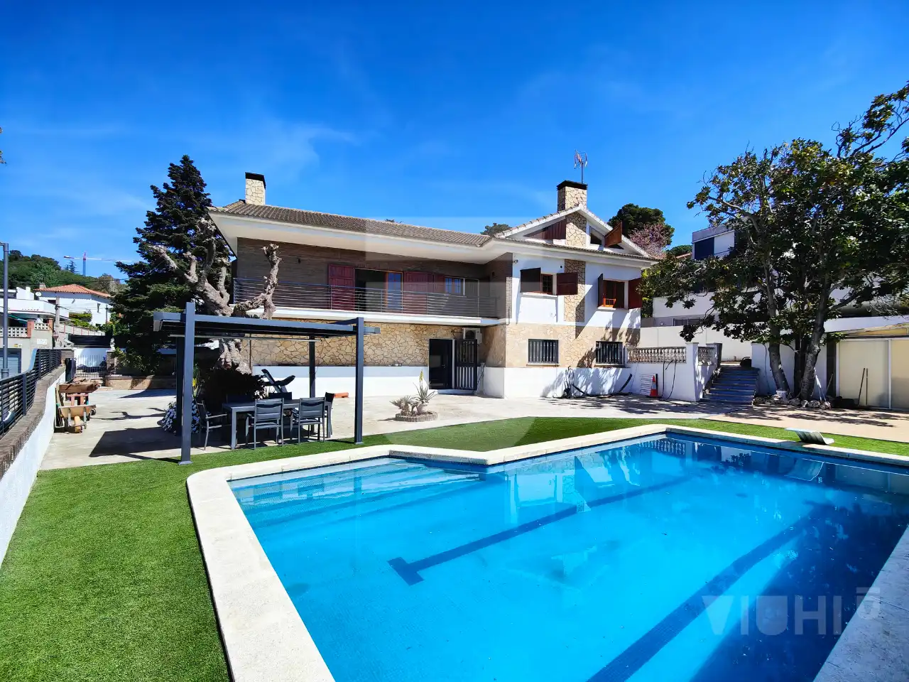 Piscina de Casa o chalet en venta en Tiana con Aire acondicionado, Calefacción y Jardín privado