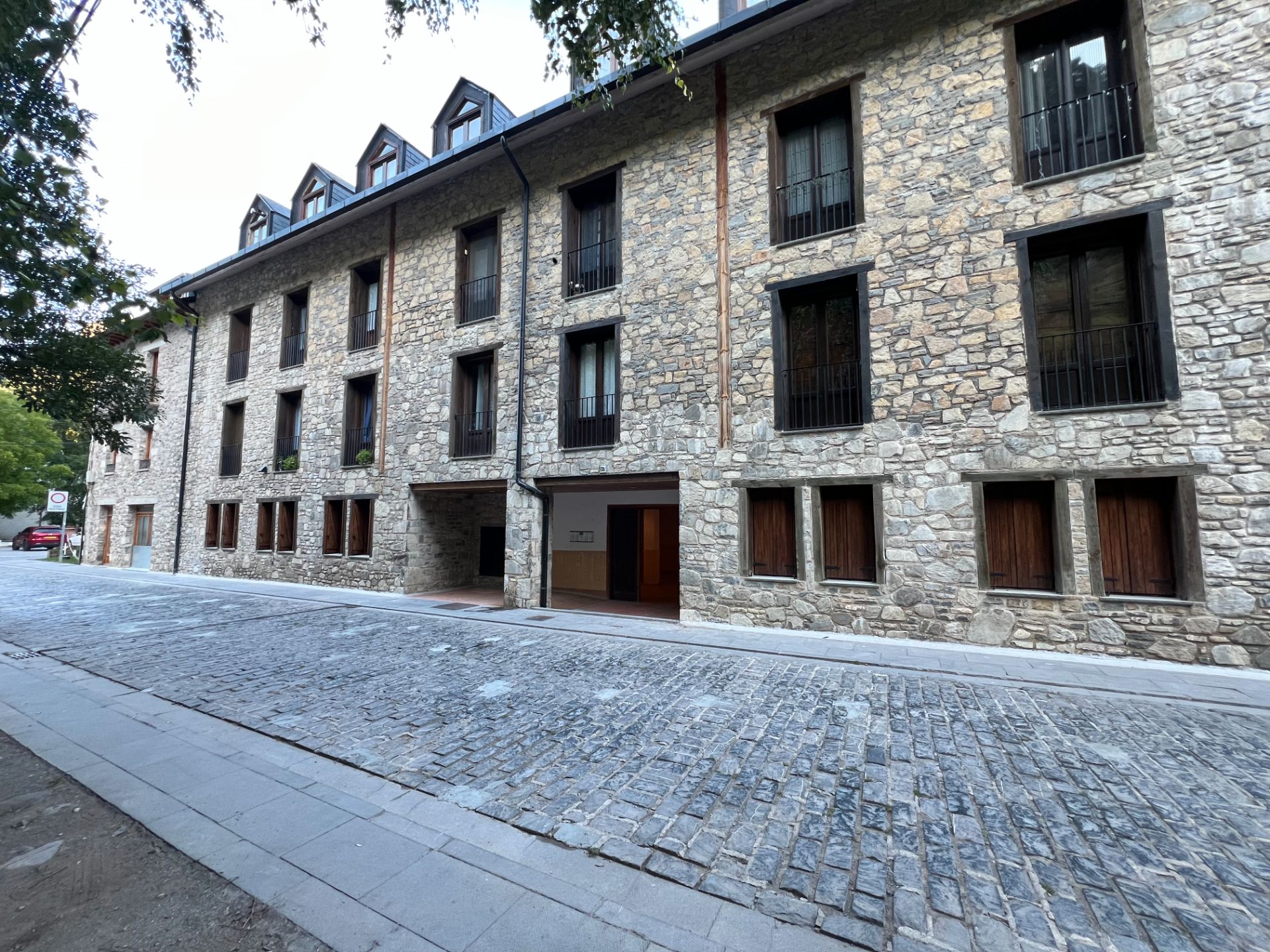 Exterior view of Flat for sale in Canfranc