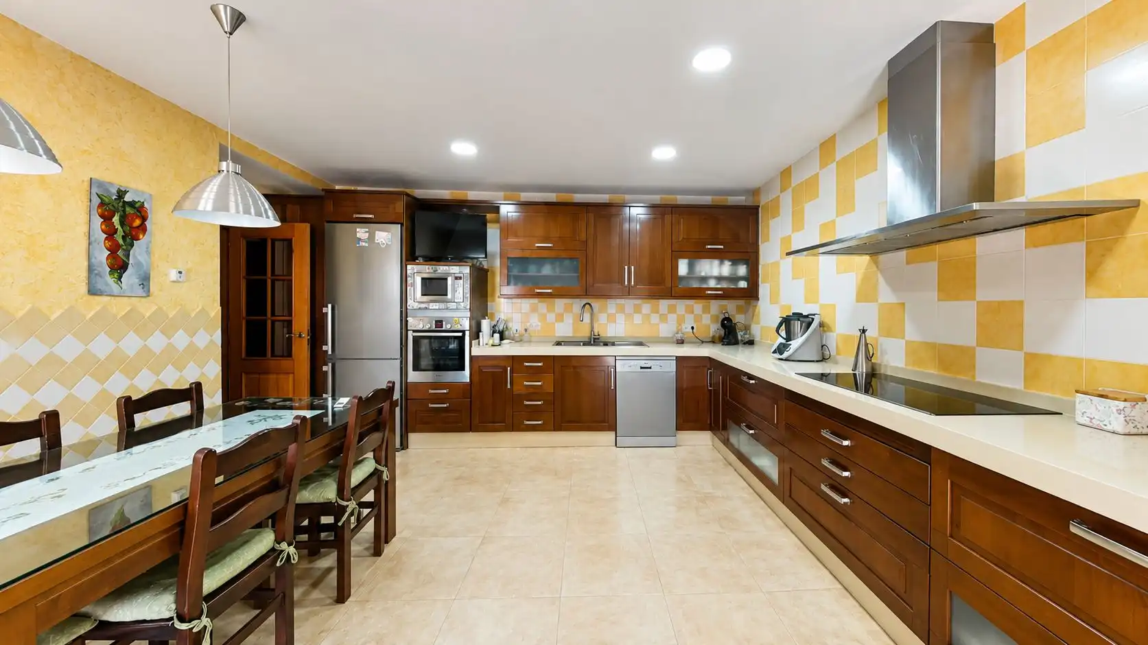 Cocina de Piso en venta en Periurbano Oeste - Sierra