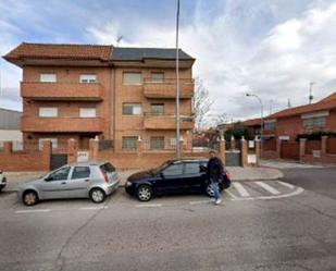 Vista exterior de Edifici en venda en  Madrid Capital