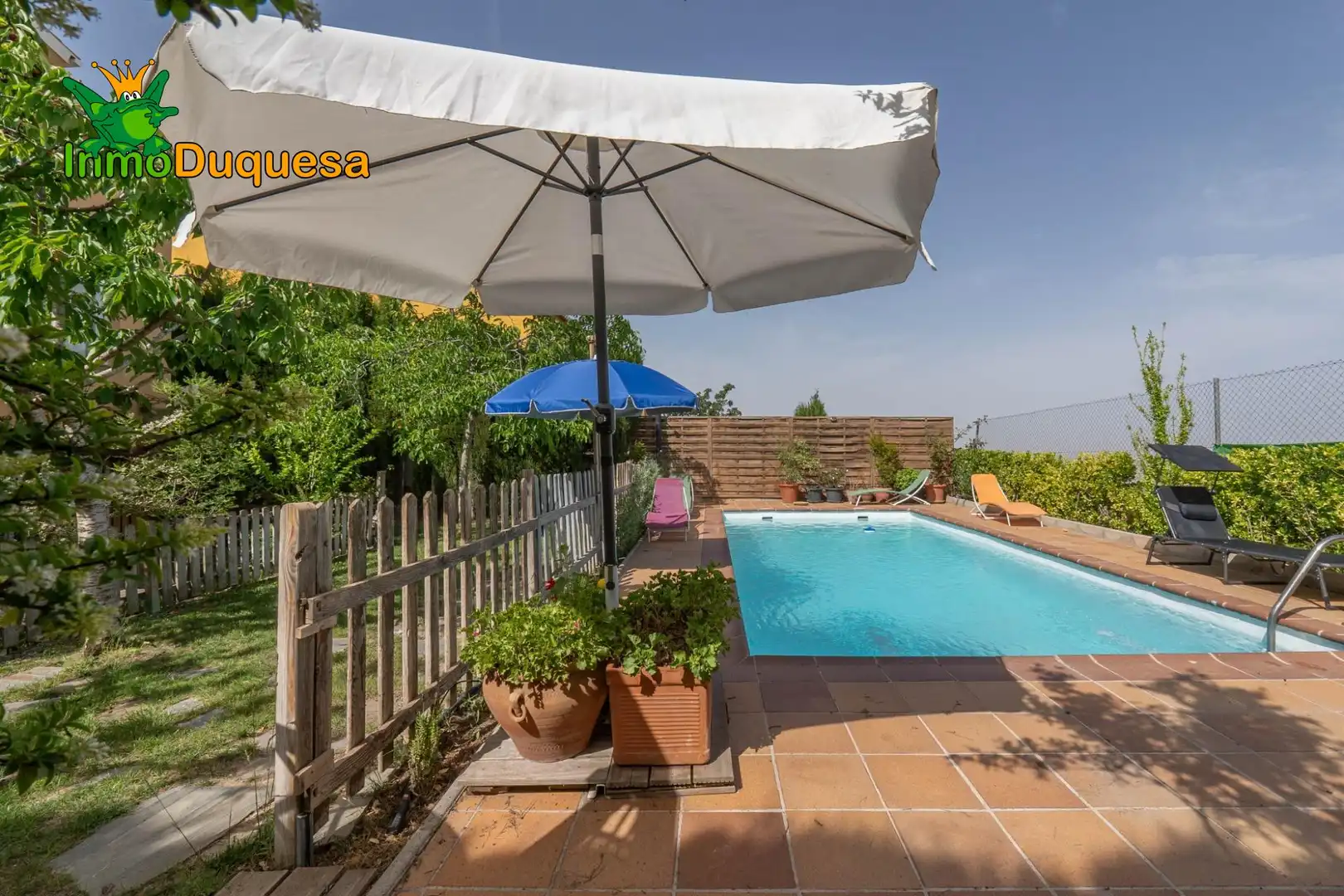 Piscina de Casa o xalet en venda en La Zubia amb Calefacció, Jardí privat i Terrassa