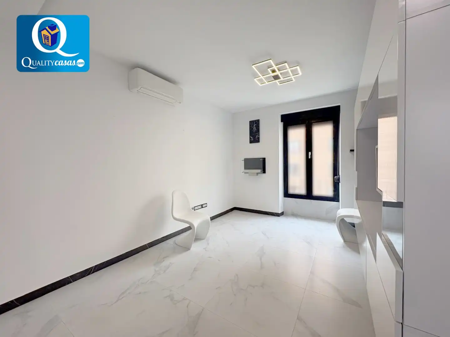 Piso con ascensor en venta en Centro, imagen 2