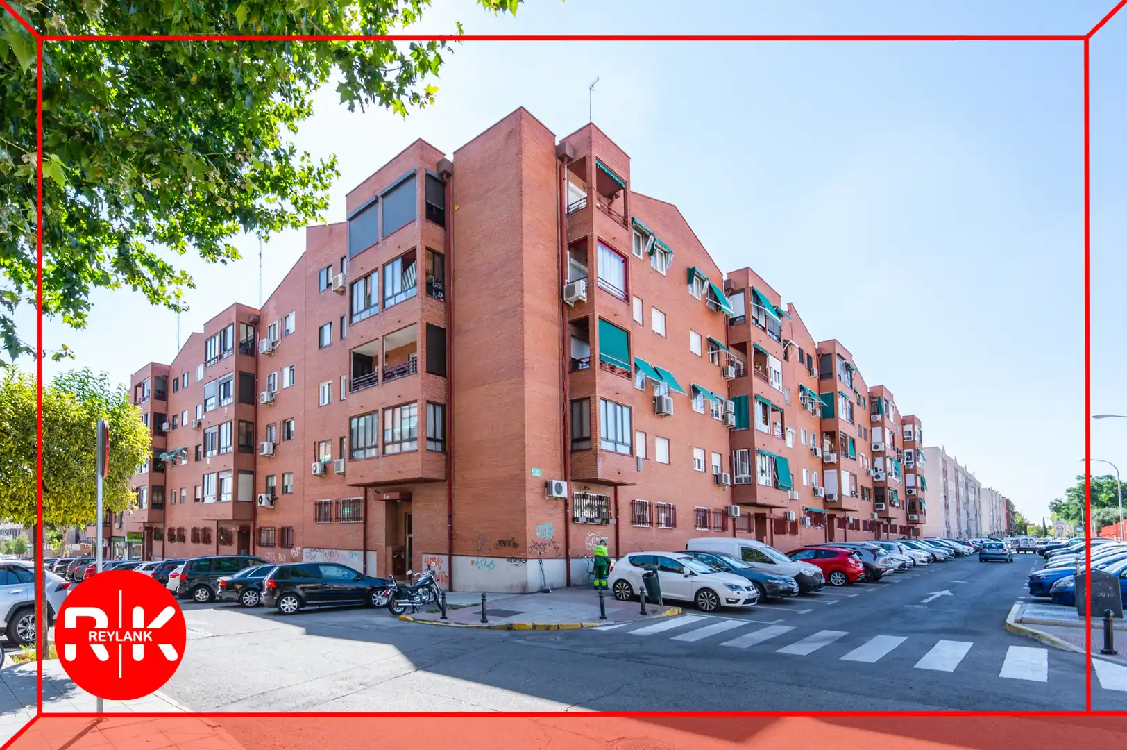 Vista exterior de Piso en venta en San Fernando de Henares con Aire acondicionado, Calefacción y Amueblado