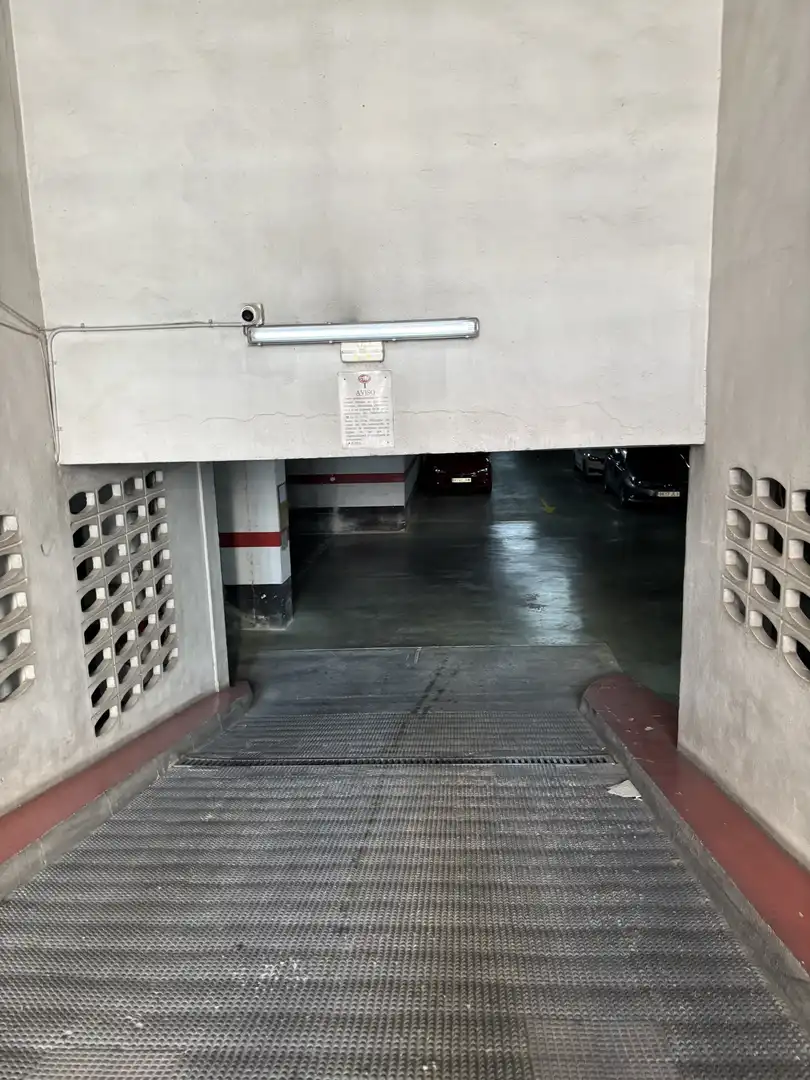 Parking de Garaje de alquiler en Camins al Grau
