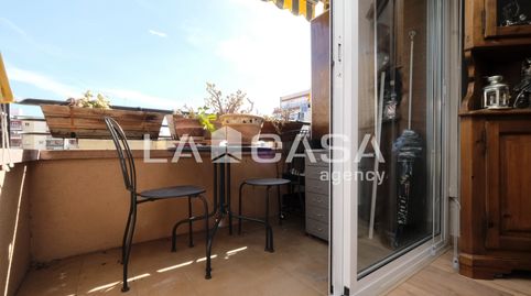 Foto 2 de Piso en venta en Porta, Barcelona Capital