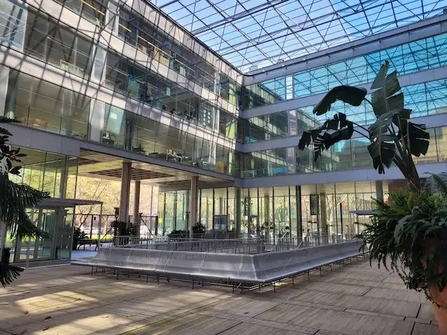Außenansicht von Büro zur Miete in Barcelona mit Klimaanlage, Heizung und Terrasse