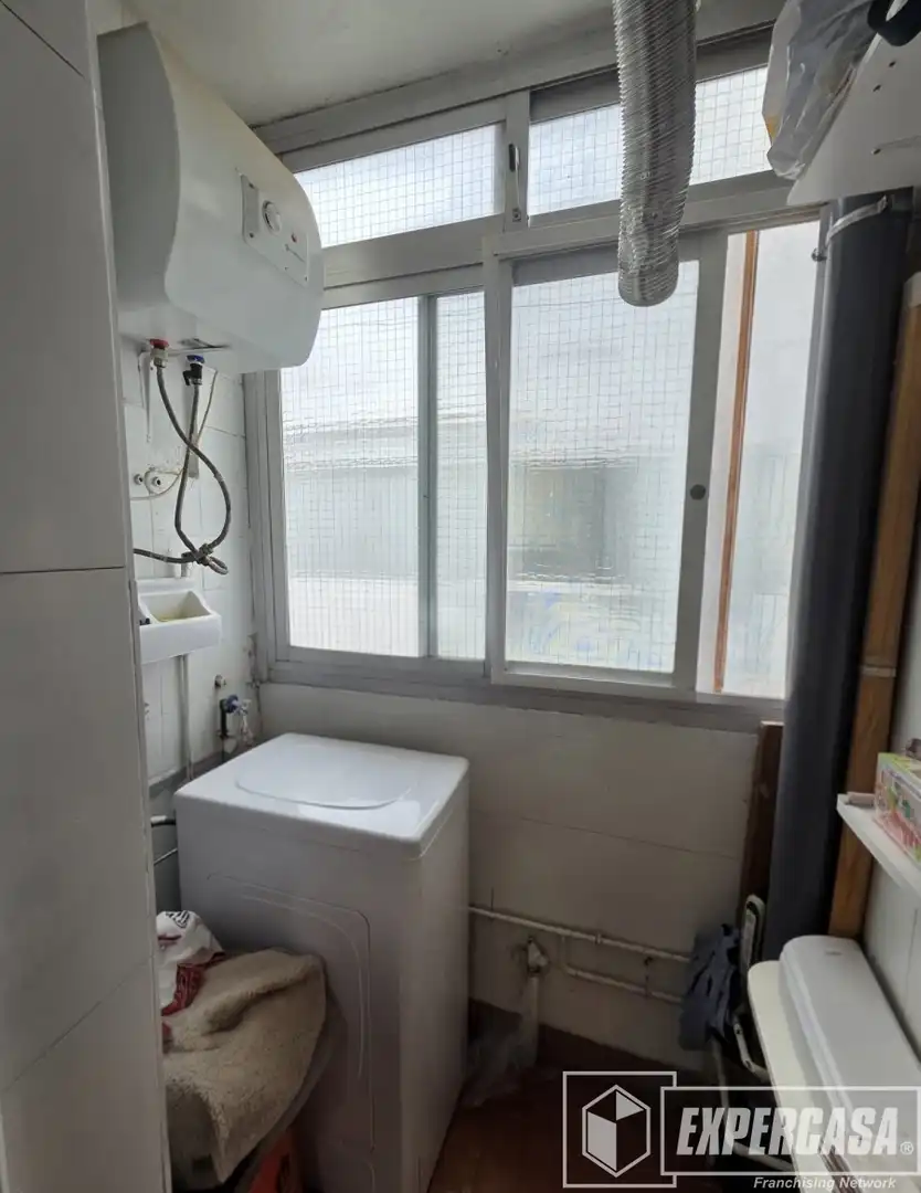 Bathroom of Flat for sale in Alfafar  with Air Conditioner