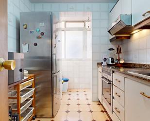 Kitchen of Flat for sale in  Valencia Capital  with Air Conditioner, Furnished and Oven