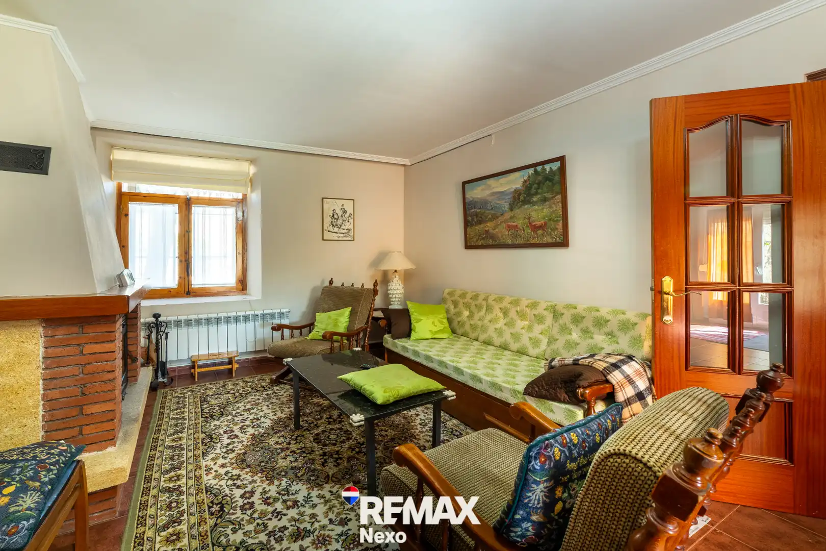 Sala d'estar de Casa adosada en venda en Wamba amb Calefacció, Jardí privat i Terrassa