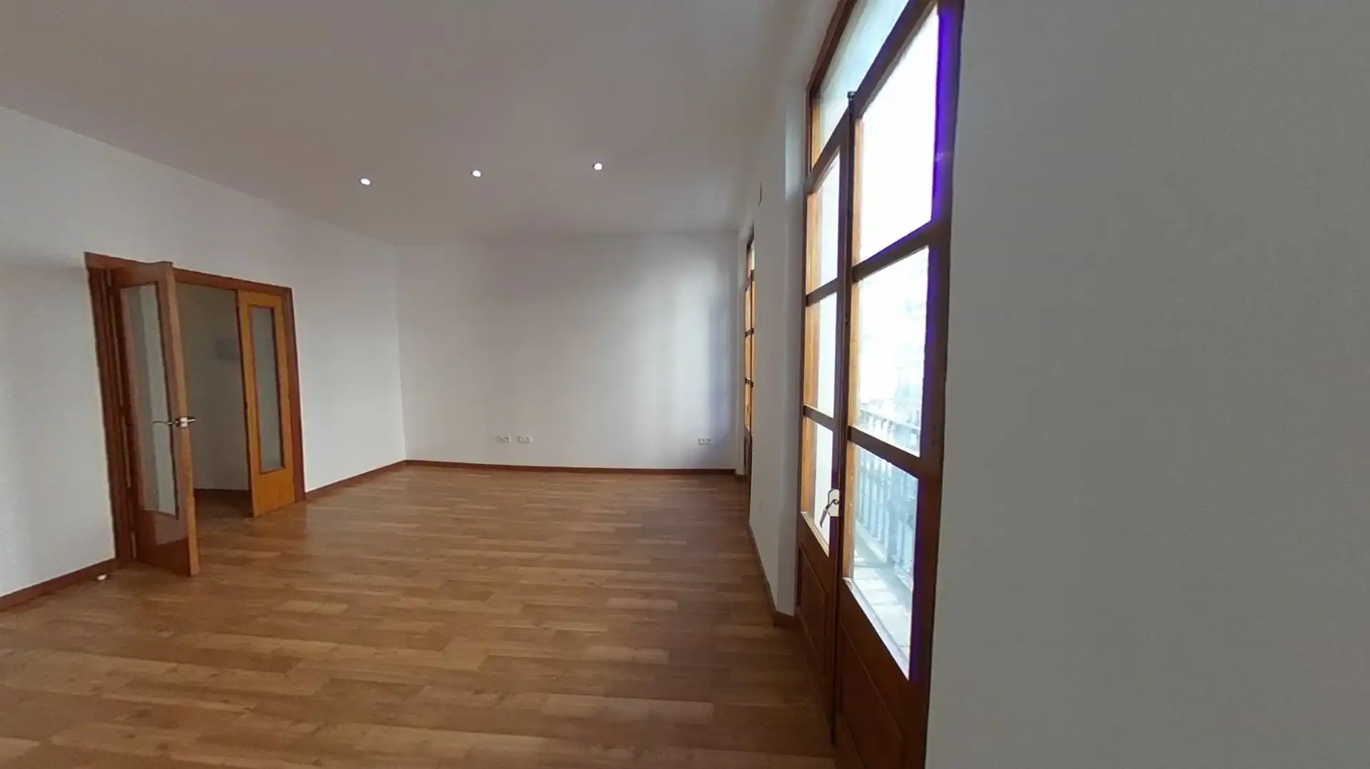 Flat with terrace for sale in Carrer de la Unió 36, imagen 2