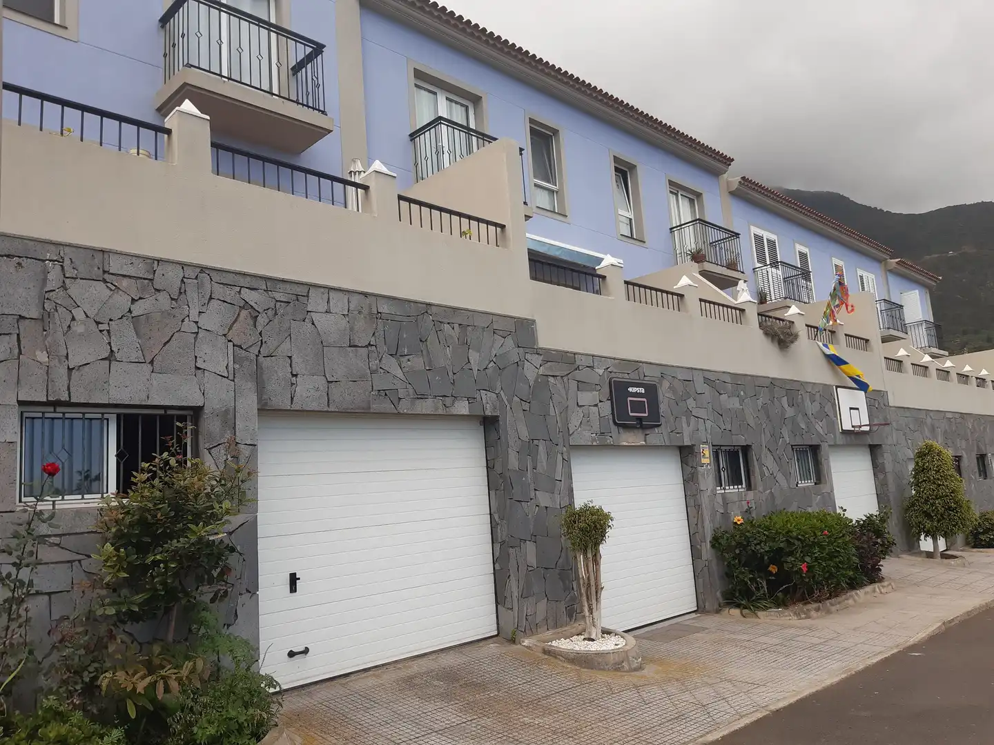 Vista exterior de Casa adosada en venta en Los Realejos con Terraza, Trastero y Balcón