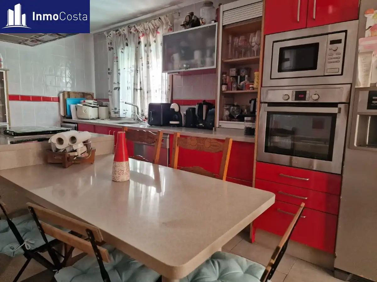 Cocina de Casa o chalet en venta en La Línea de la Concepción