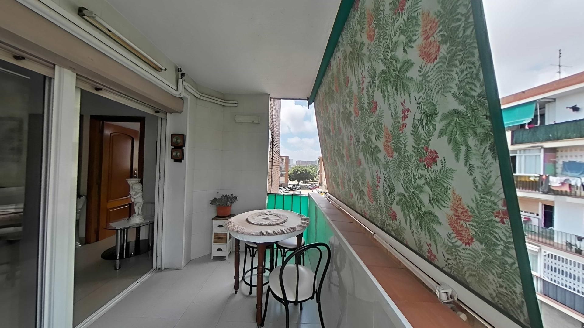 Piso en venta en Carrer ESTADELLA, 94, El Bon Pastor
