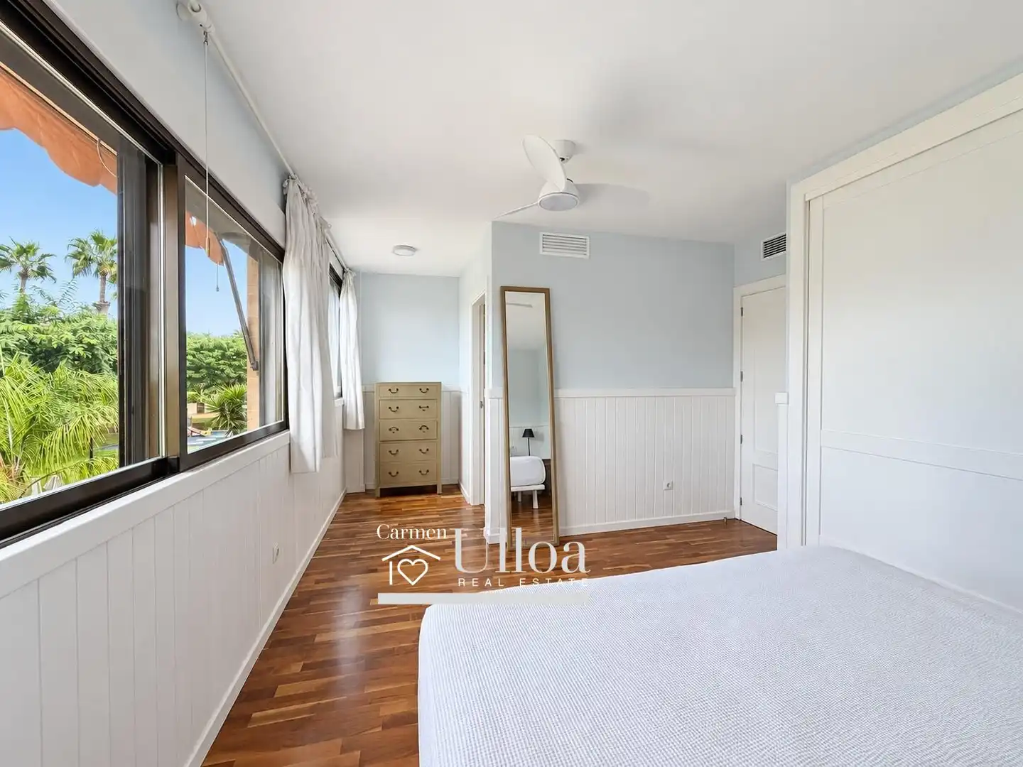 Habitación de Casa o chalet en venta en Alicante / Alacant con Aire acondicionado, Calefacción y Jardín privado