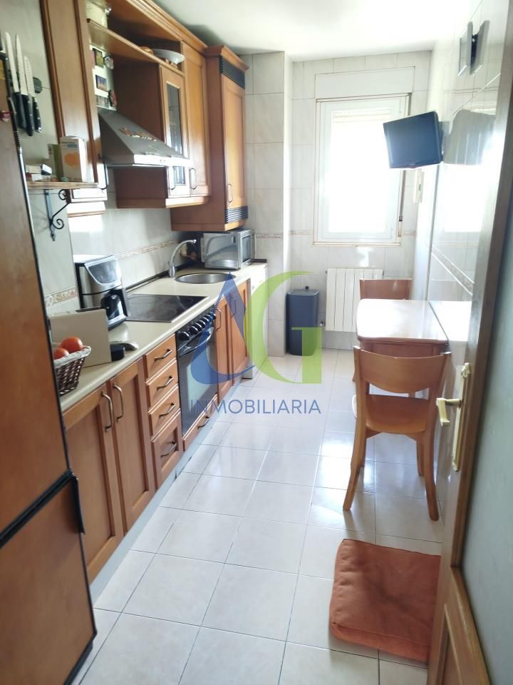 Kitchen of Duplex for sale in Villaquilambre  with Heating and Storage room