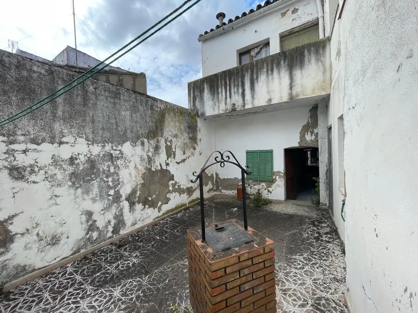 Vista exterior de Edifici en venda en Arroyo de la Luz
