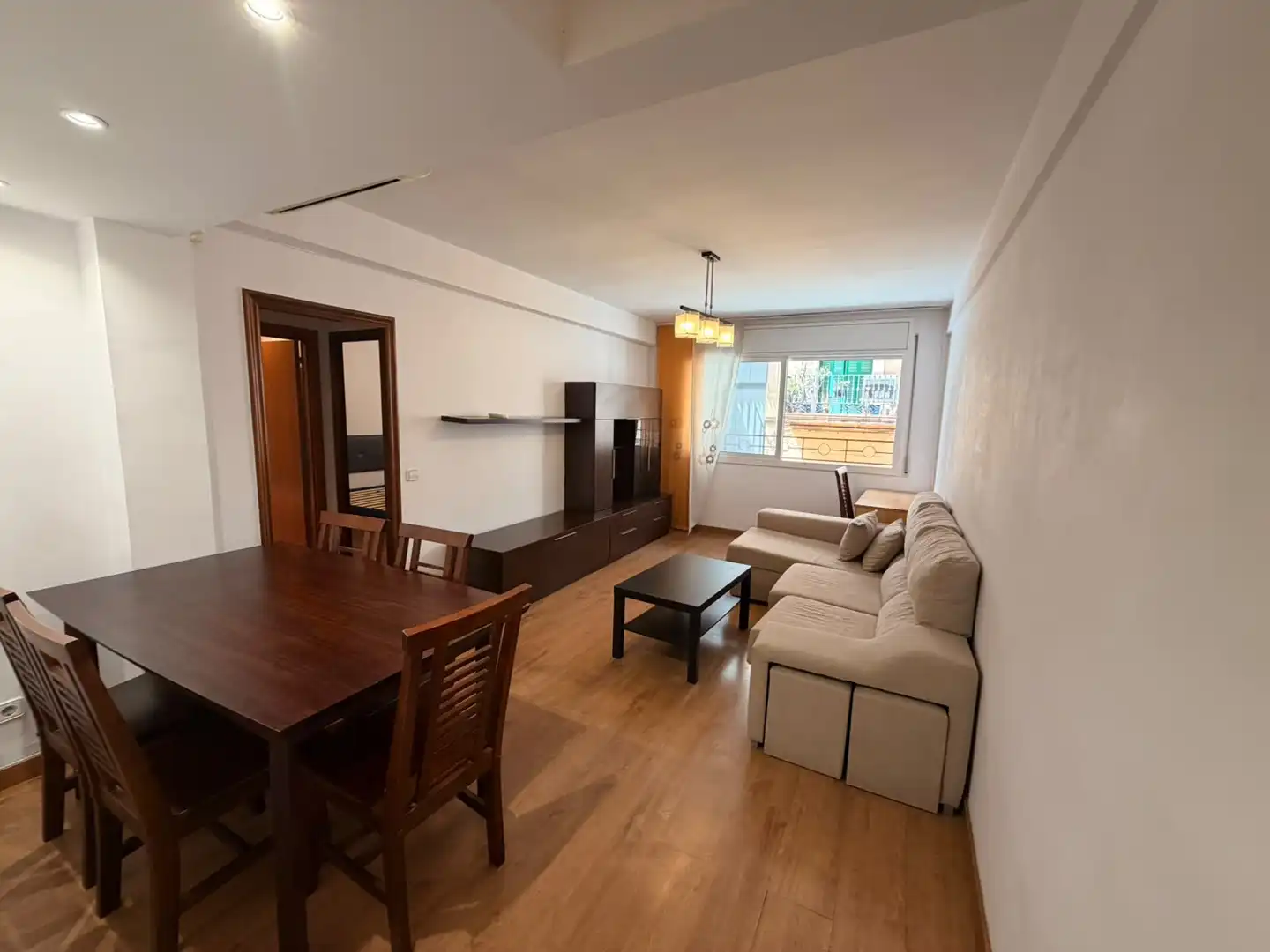 Sala d'estar de Pis en venda en Barcelona amb Calefacció