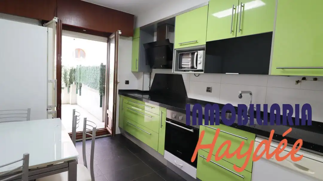 Kitchen of Flat for sale in Leioa  with Heating and Storage room