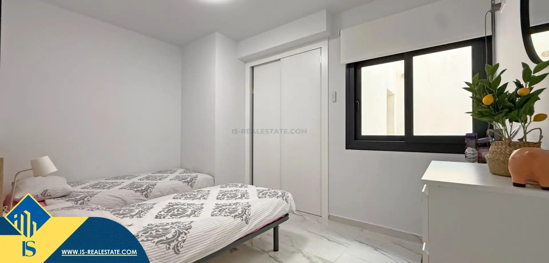 Bedroom of Flat for sale in Orihuela  with Terrace, Storage room and Furnished