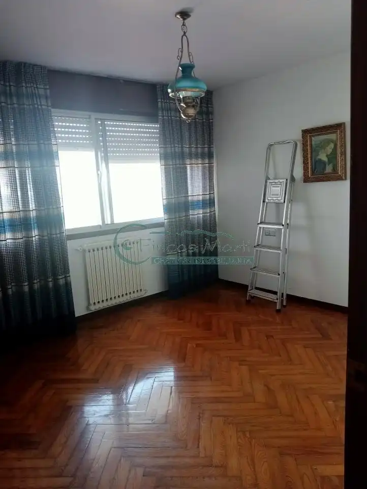 Habitación de Casa o chalet en venta en Vigo  con Calefacción, Jardín privado y Terraza