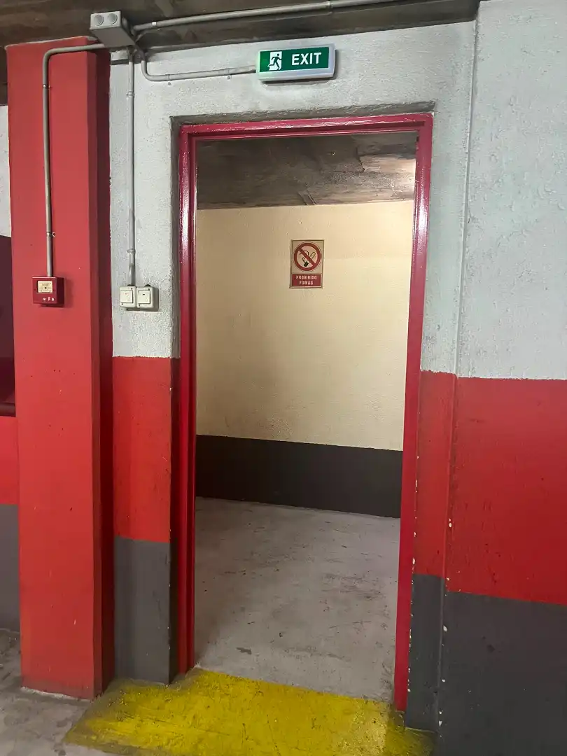 Garage for sale in Badalona