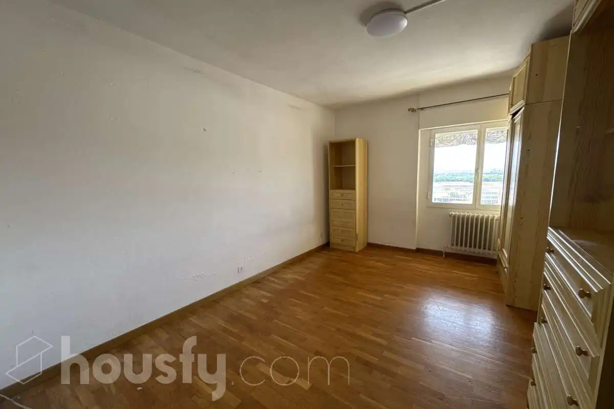 Habitación de Piso de alquiler en Torrejón de Ardoz con Calefacción, Parquet y Terraza