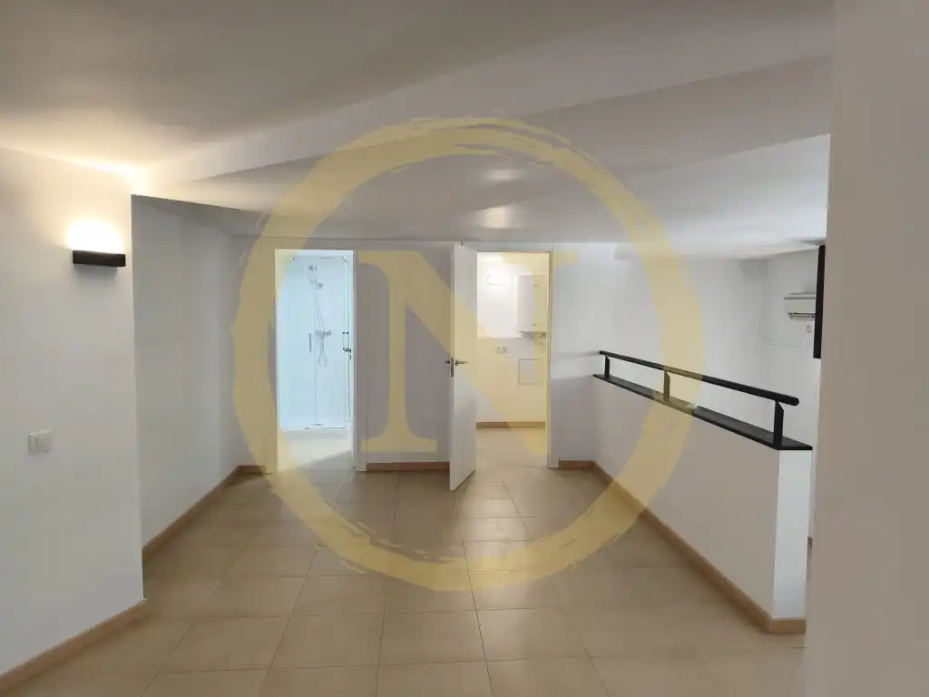 Gewerbefläche zum Verkauf in Calle Segre, imagen 2