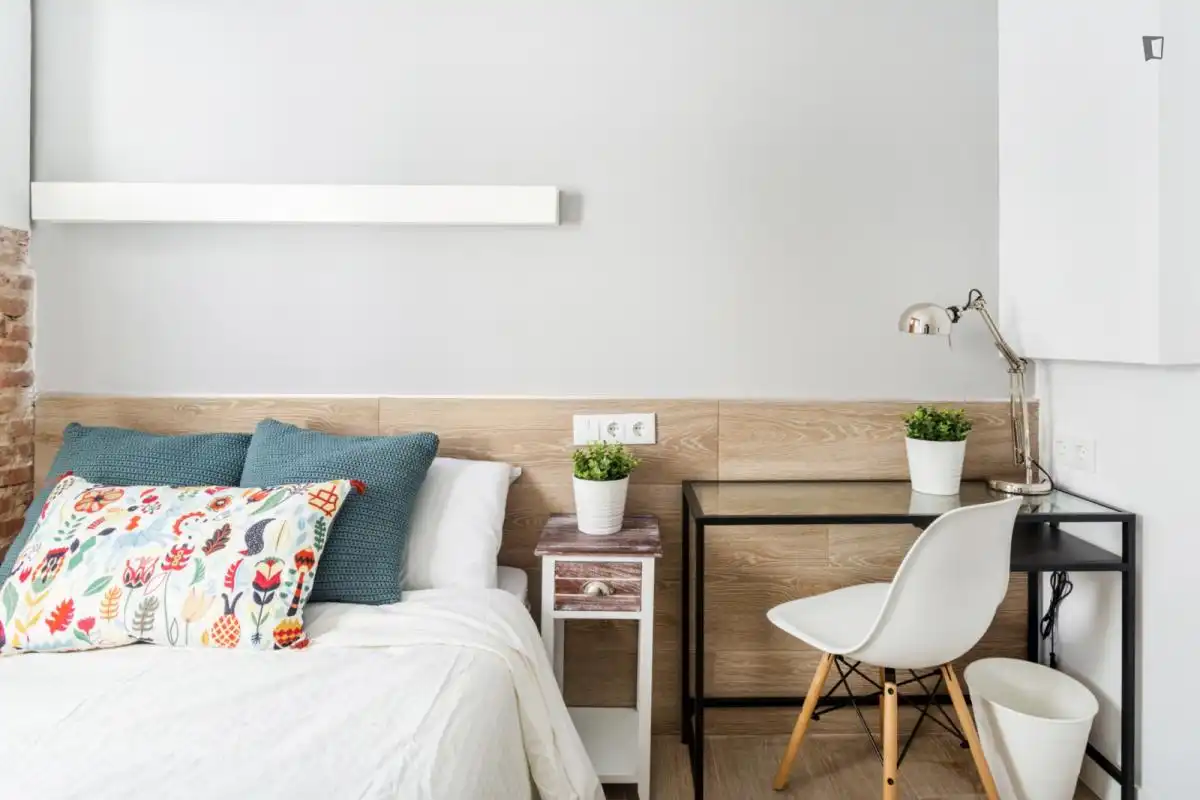 Habitació a Embajadores - Lavapiés