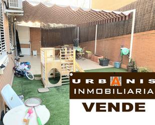 Exterior view of Flat for sale in San Fernando de Henares  with Air Conditioner, Heating and Private garden