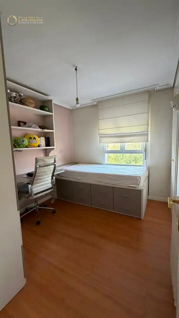 Bedroom of Flat for sale in Madrid  with Heating, Storage room and Furnished
