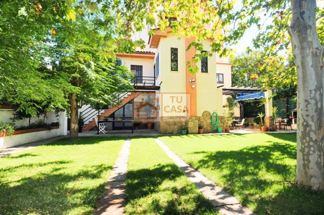 Casa-chalet en Venta en Calle José Redondo en Aguas Vivas - La Zambomba