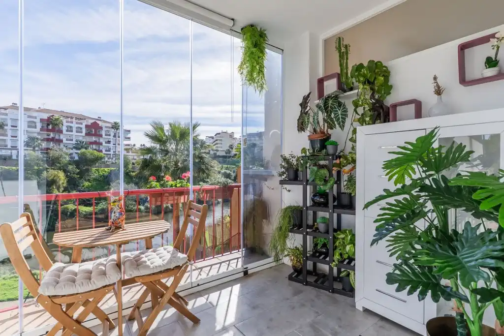 Apartment with pool for sale in Riviera del Sol