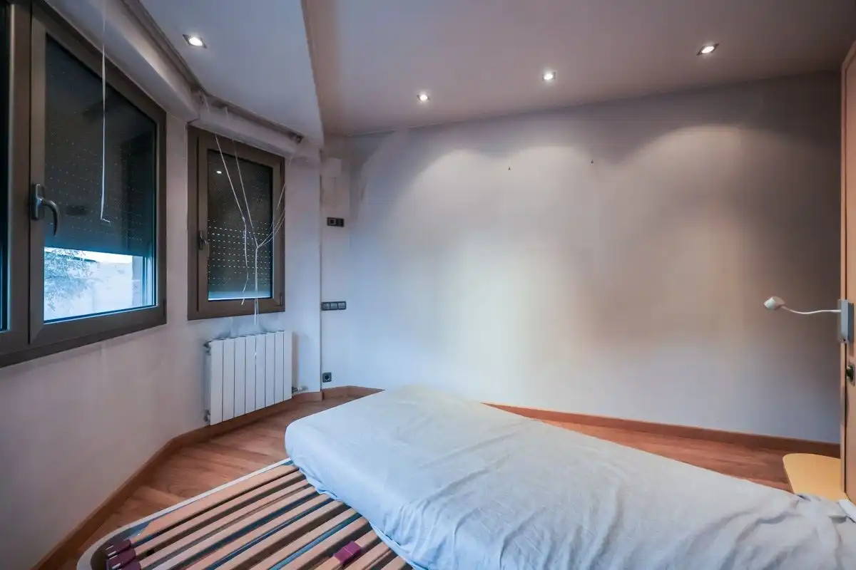 Bedroom of Houses for sale in Sabadell  with Air Conditioner, Heating and Terrace