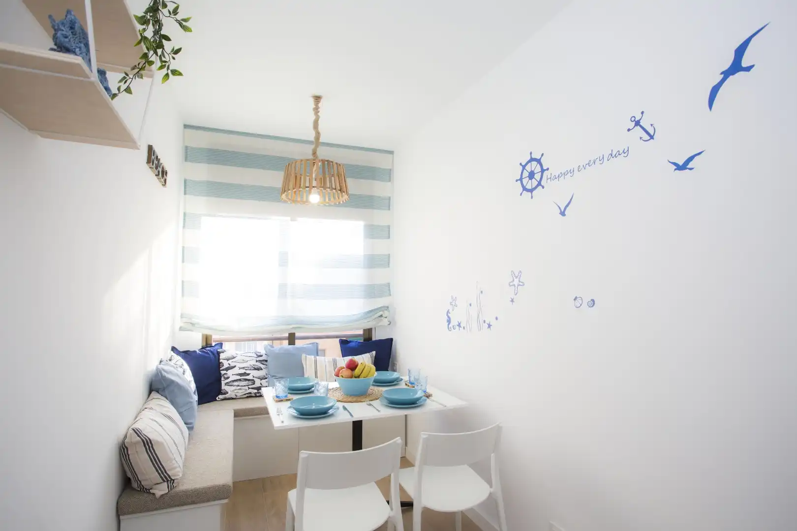 Dining room of Flat for share in Valencia  with Air Conditioner, Parquet flooring and Furnished