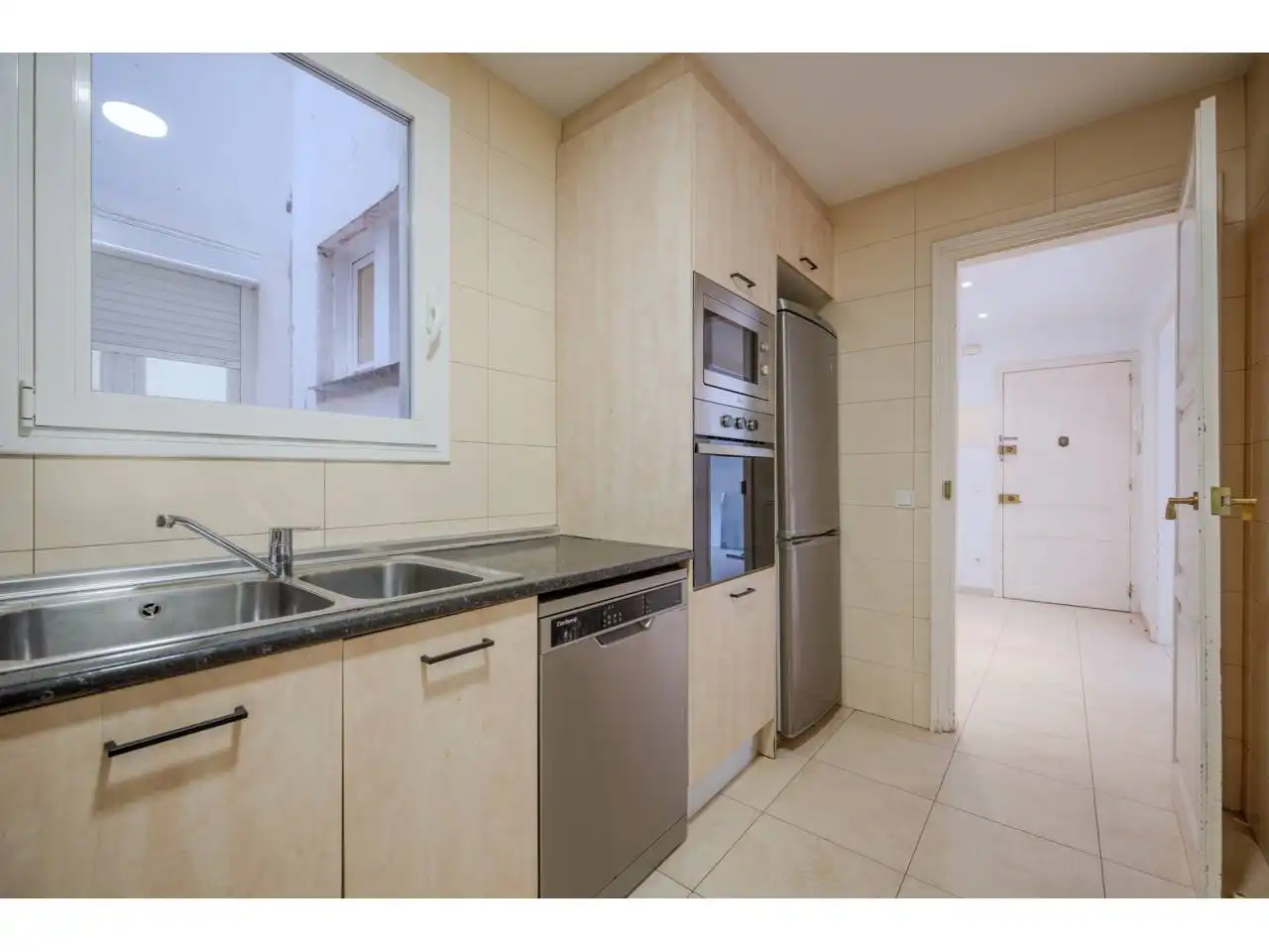 Cocina de Piso en venta en Girona con Balcón