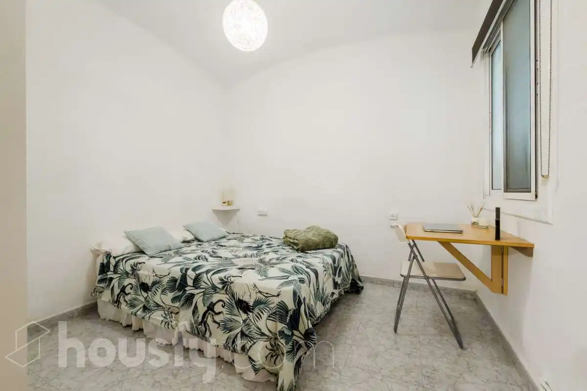 Habitación de Planta baja en venta en Barcelona con Aire acondicionado, Calefacción y Amueblado